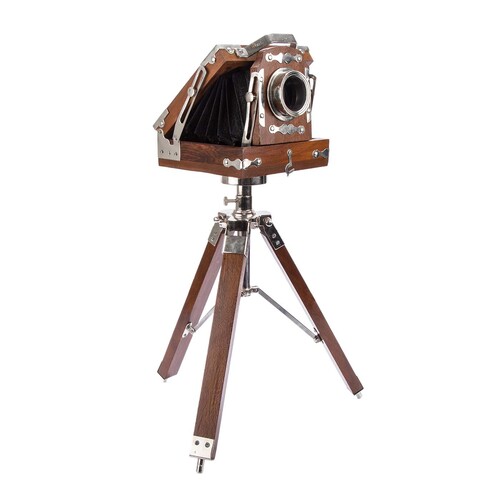 كاميرا ديكور قديمة من لاكجوري سيجنيتشير